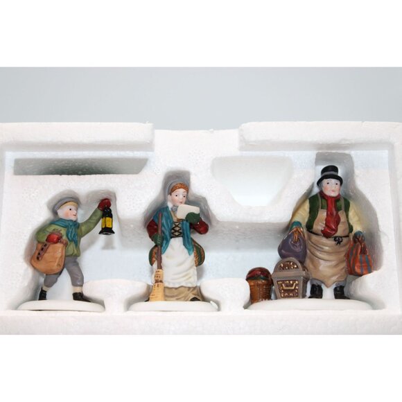 Dept 56 Dickens Village - Come Into the Inn - Picture 2 of 10